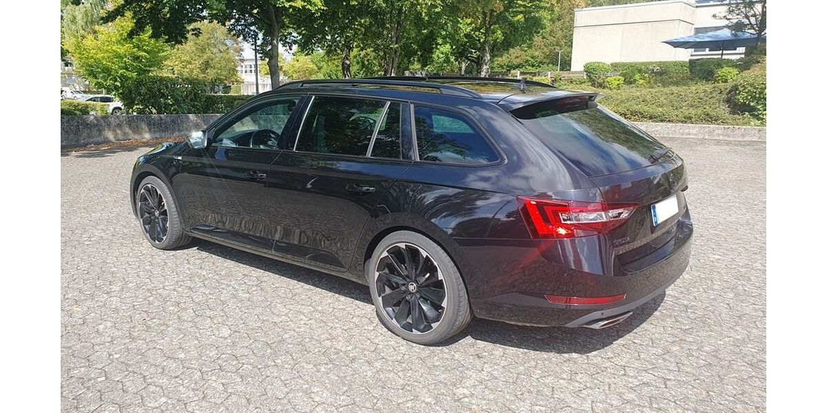 Skoda Superb 117.500 km 24.900 &euro; Koblenz 56072