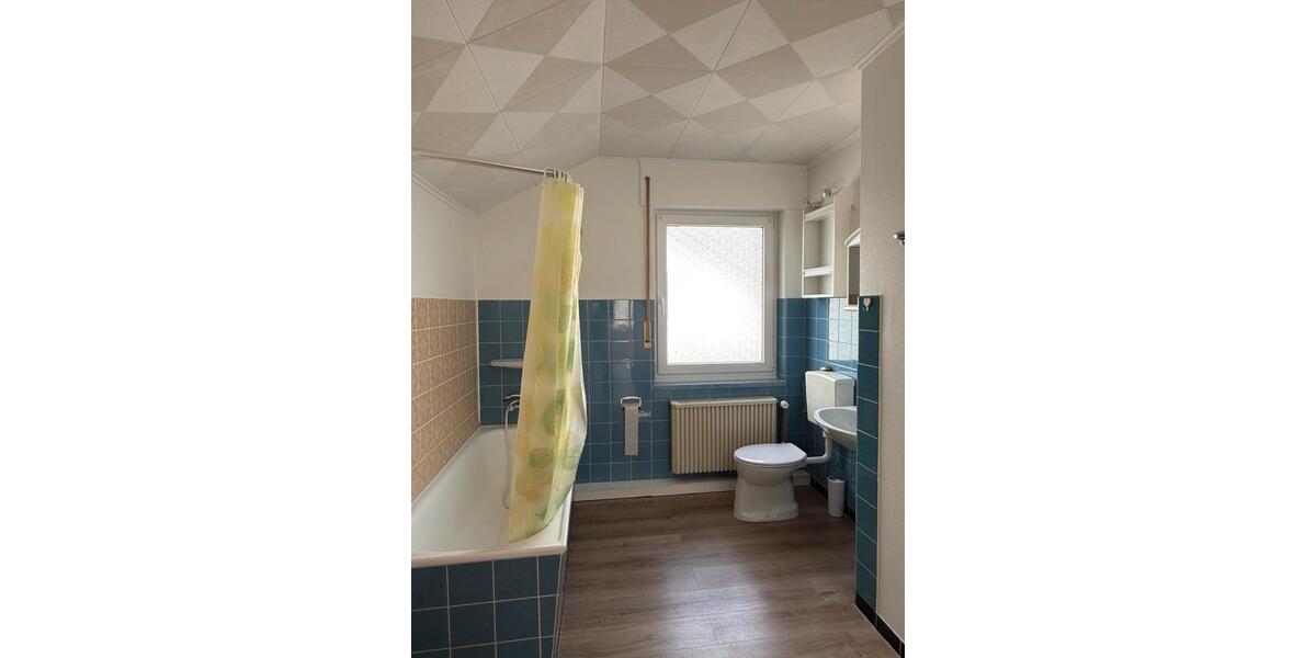 Dachgeschoßwohnung Mogendorf - 2 Zimmer, 65 m&sup2;, 560&euro; | Angebot:26647789