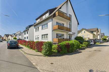 Haus zum Kaufen in Urmitz 600.000 € 273.2 m²