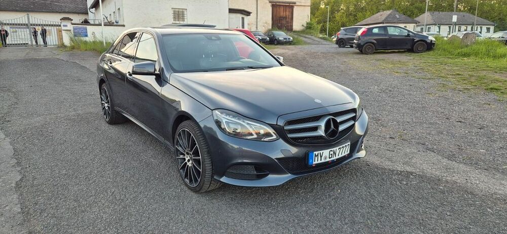 E 300