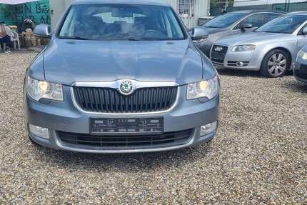 Skoda Superb 227.300 km 2.300 € Koblenz 56070