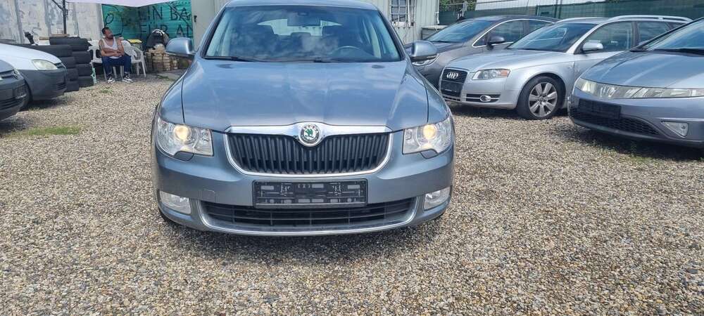 Skoda Superb 227.300 km 2.300 € Koblenz 56070
