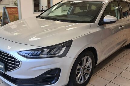 Ford Focus 50.000 km 22.390 &euro; Mülheim-Kärlich 56218