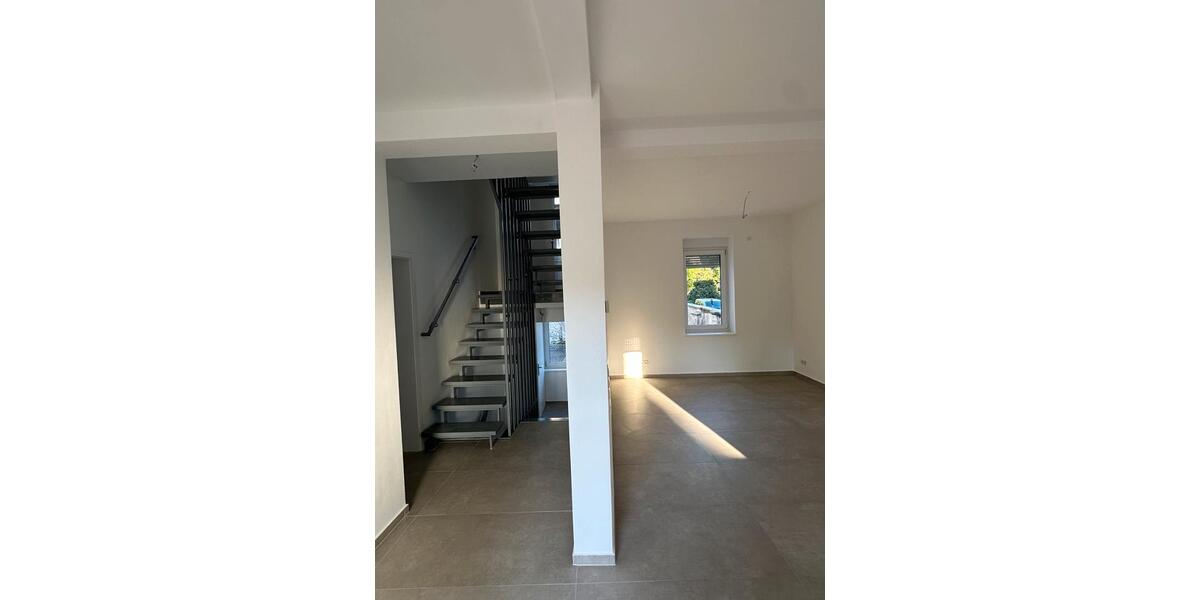 Reihenhaus Bad Ems - 5 Zimmer, 140 m&sup2;, 419.000&euro; | Angebot:27202617