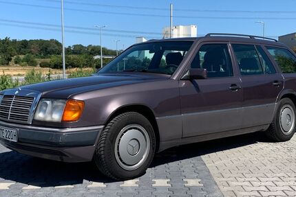 Mercedes-Benz 220 292.500 km 3.490 &euro; Mendig 56743