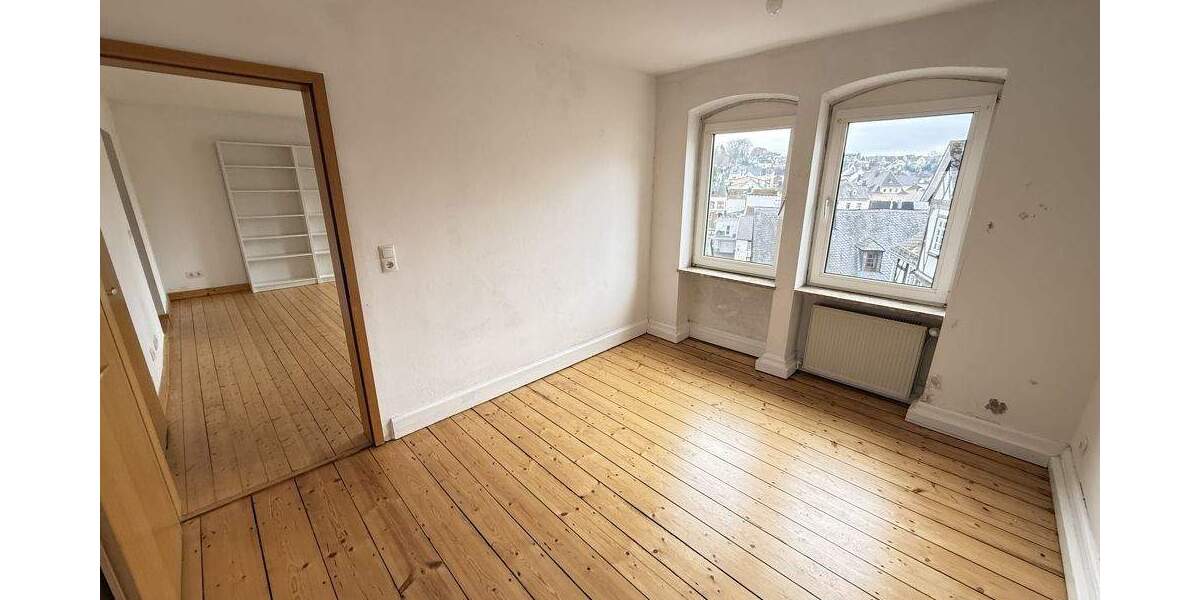 Mehrfamilienhaus, Wohnhaus Höhr-Grenzhausen Grenzhausen - 215.000&euro; | Angebot:25670959