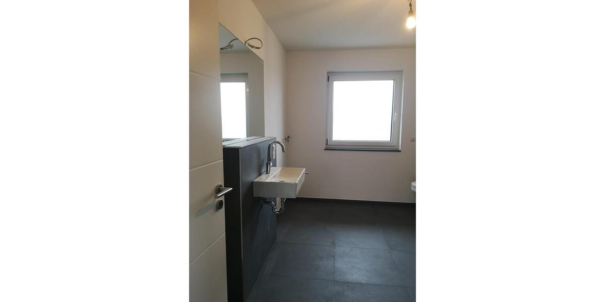 Einfamilienhaus Mendig - 2 Zimmer, 80 m&sup2;, 880&euro; | Angebot:24707317