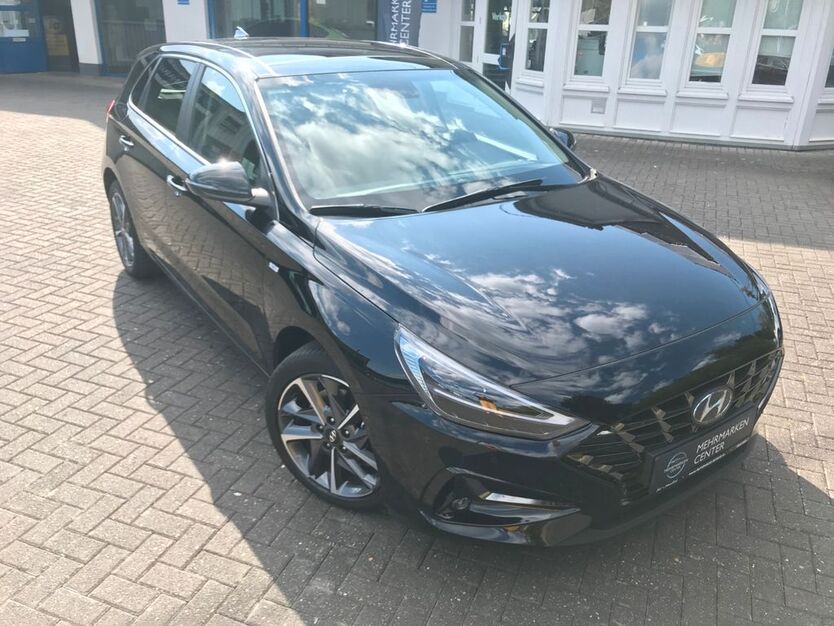 Hyundai i30 18.398 km 23.490 € Oberlahr 57641