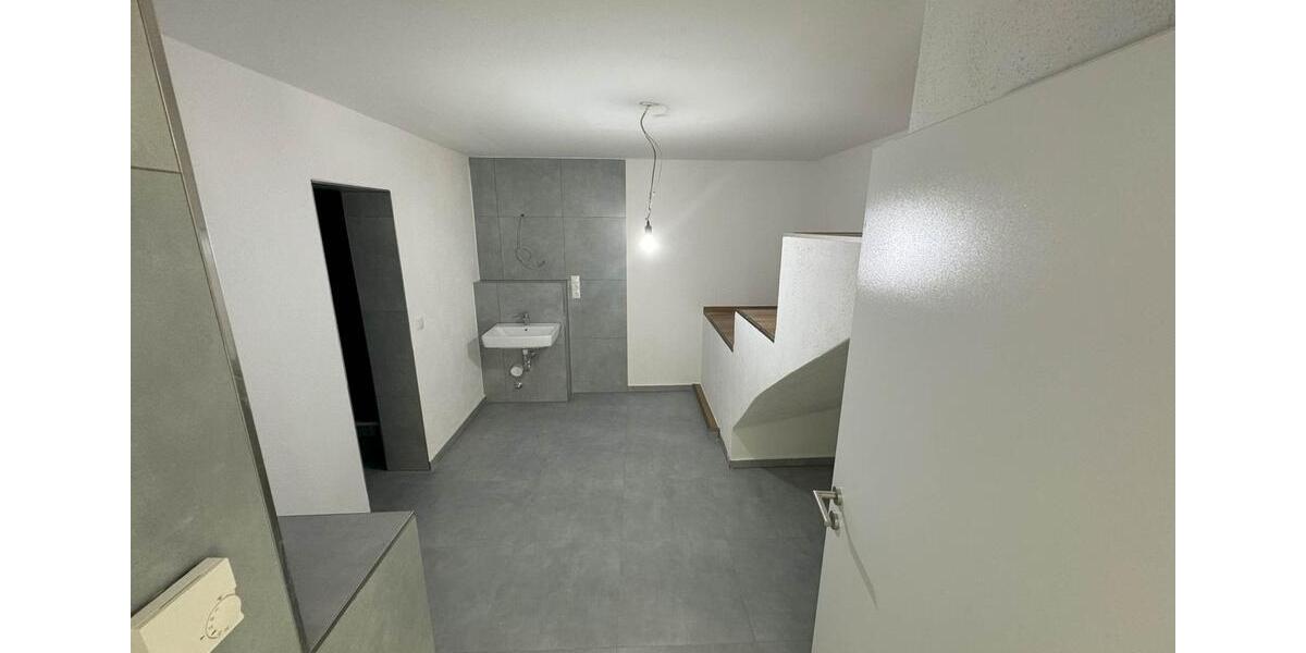 Etagenwohnung Wassenach - 3 Zimmer, 130 m&sup2;, 1.100&euro; | Angebot:26453282