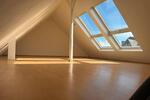 Große Dachgeschoss Wohnung Ko Lützel ideal als WG 4 zimmer