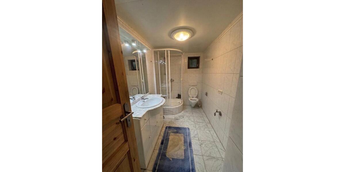 Etagenwohnung Nentershausen - 2 Zimmer, 70 m&sup2;, 850&euro; | Angebot:26416127