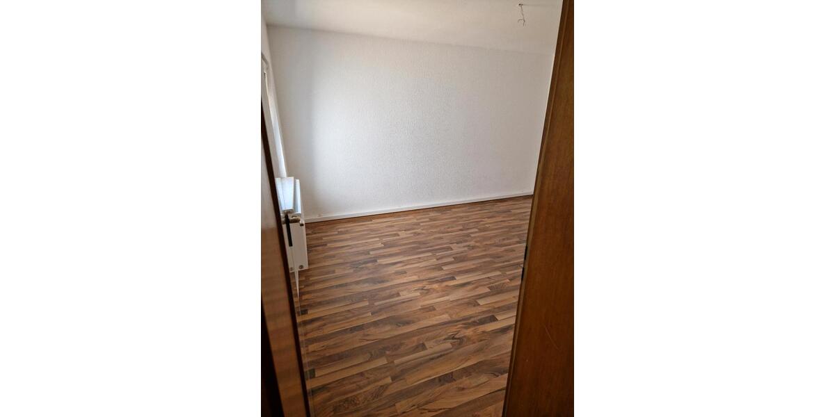 Erdgeschoßwohnung Selters (Westerwald) - 2.5 Zimmer, 80 m&sup2;, 600&euro; | Angebot:26398555