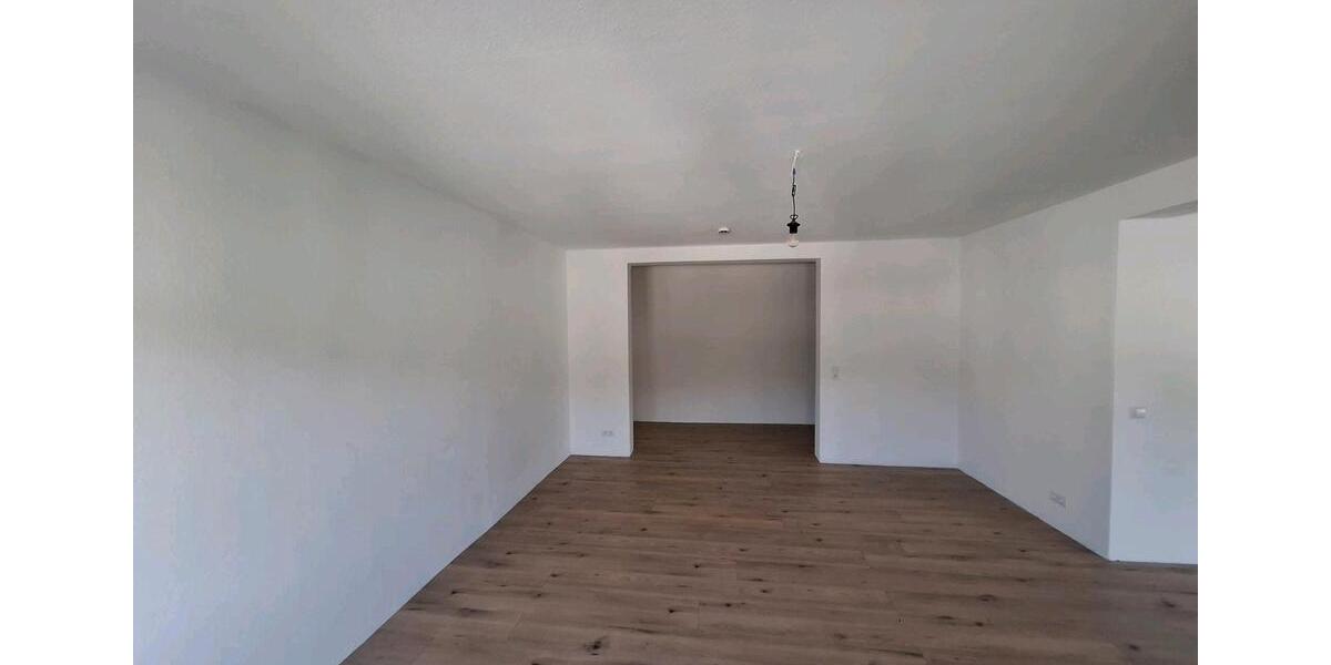 Etagenwohnung Lahnstein - 3 Zimmer, 110 m&sup2;, 225.000&euro; | Angebot:25612266
