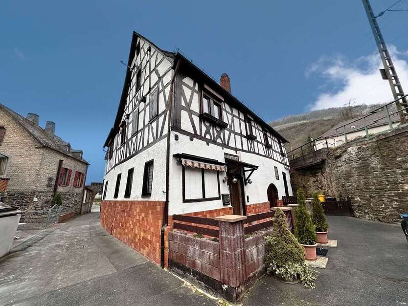 Haus zum Kaufen in Sankt Goarshausen 64.000 € 120 m²