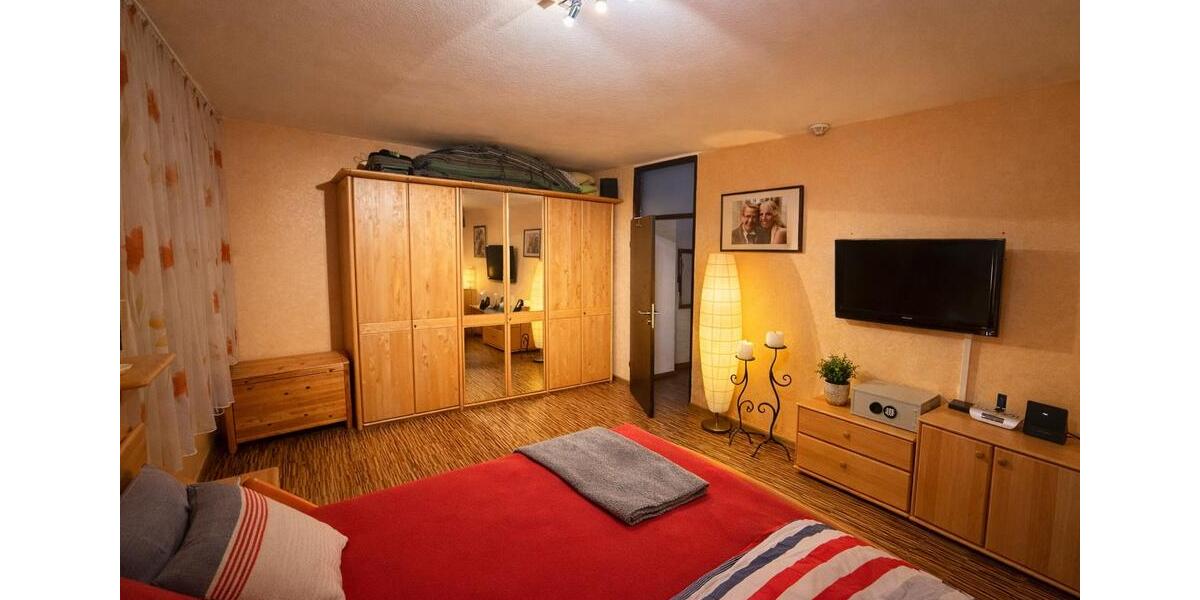 Komfortables Wohnen (vollmöbliert) in luxuriöser Ausstattung 9 zimmer