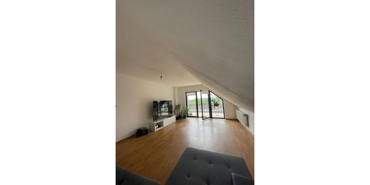 Dachgeschoßwohnung Bendorf - 3 Zimmer, 83 m&sup2;, 725&euro; | Angebot:26656285