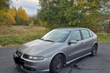 Seat Leon 385.000 km 1.900 € Charlottenberg 56379