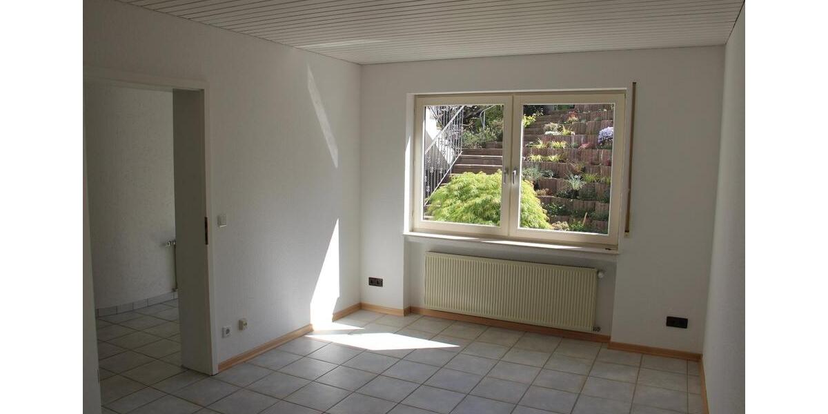 Etagenwohnung Koblenz Karthause - 4 Zimmer, 135 m&sup2;, 1.200&euro; | Angebot:25415518