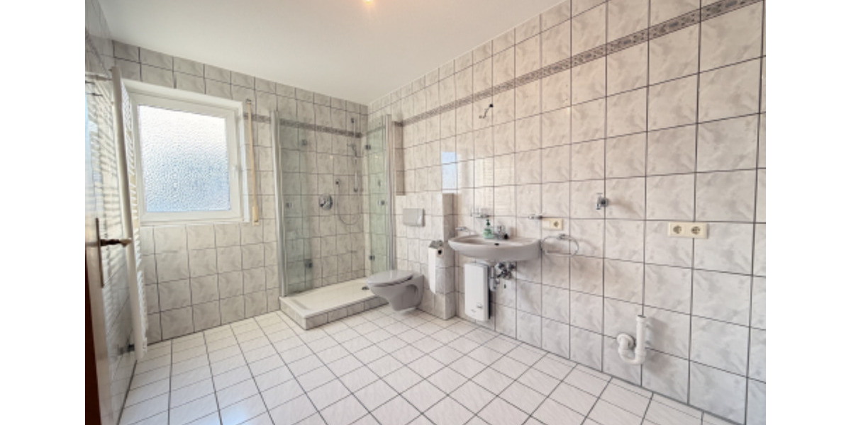 Dachgeschoßwohnung Koblenz Arenberg-Immendorf - 3 Zimmer, 76 m&sup2;, 740&euro; | Angebot:25614286