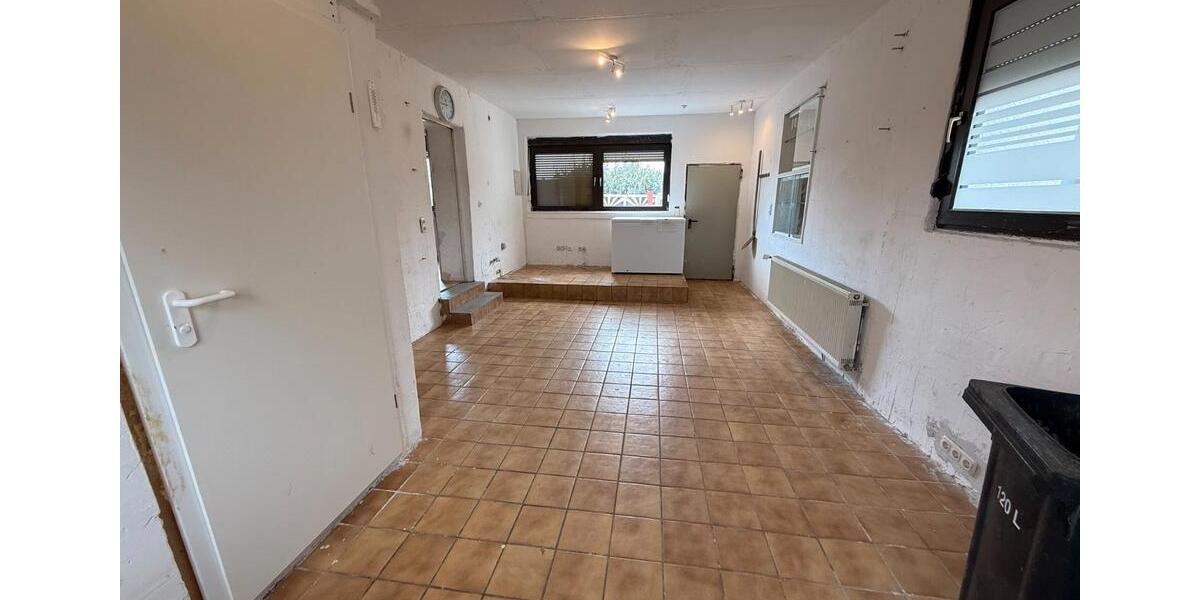 Mehrfamilienhaus, Wohnhaus Koblenz Arenberg-Immendorf - 6.5 Zimmer, 178 m&sup2;, 349.000&euro; | Angebot:26181012