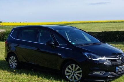 Opel Zafira Tourer 71.400 km 17.400 &euro; Niederwallmenach 56357