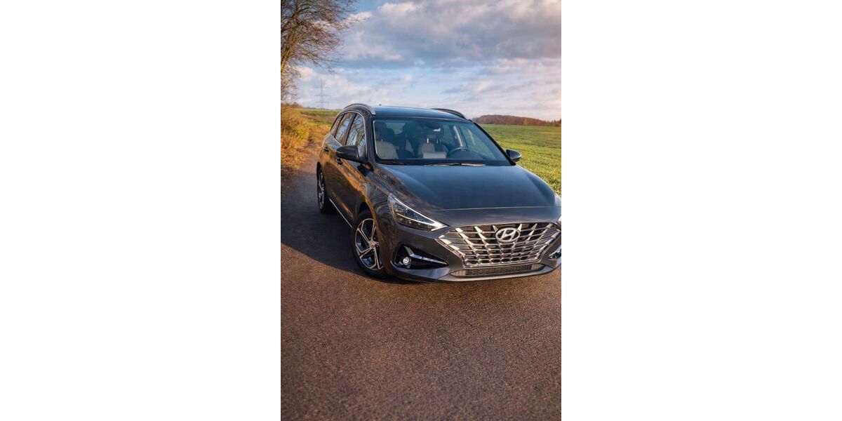 Hyundai i30 61.800 km 17.950 &euro; Ellenhausen 56242