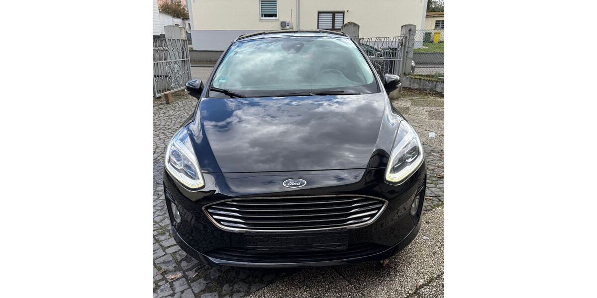Ford Fiesta 111.490 km 8.450 &euro; Montabauer 56410