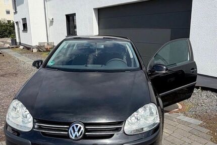 VW Golf 242.071 km 1.100 &euro; Ransbach-Baumbach 56235