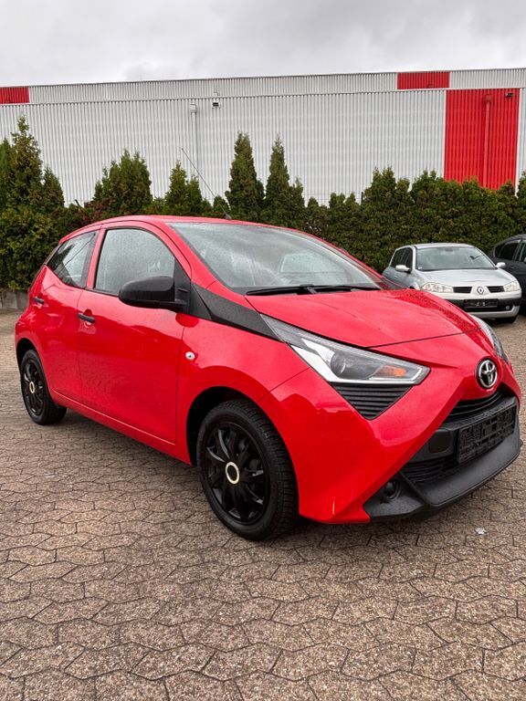 Aygo (X)