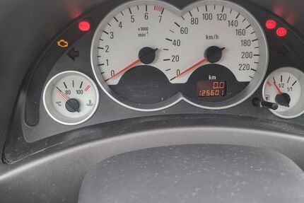 Opel Tigra 126.000 km 2.450 &euro; Koblenz 56072