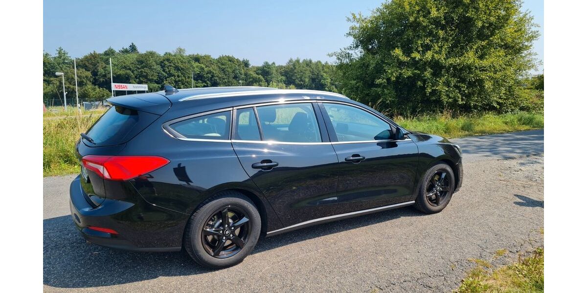 Ford Focus 84.000 km 12.950 &euro; Nauort 56237