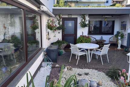 Schicke, ebenerdige Erdgeschoss-Eigentumswohnung mit separatem Eingang 3 zimmer