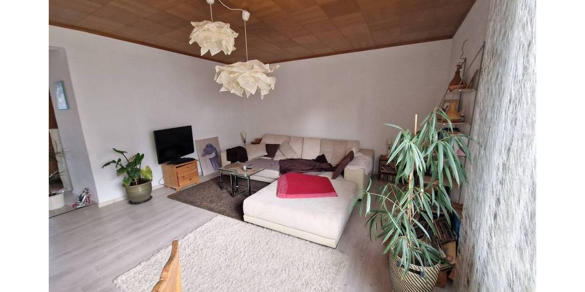 Mehrfamilienhaus mit Ladenlokal, Garagen und Garten zentral in Koblenz-Neuendorf 1 zimmer