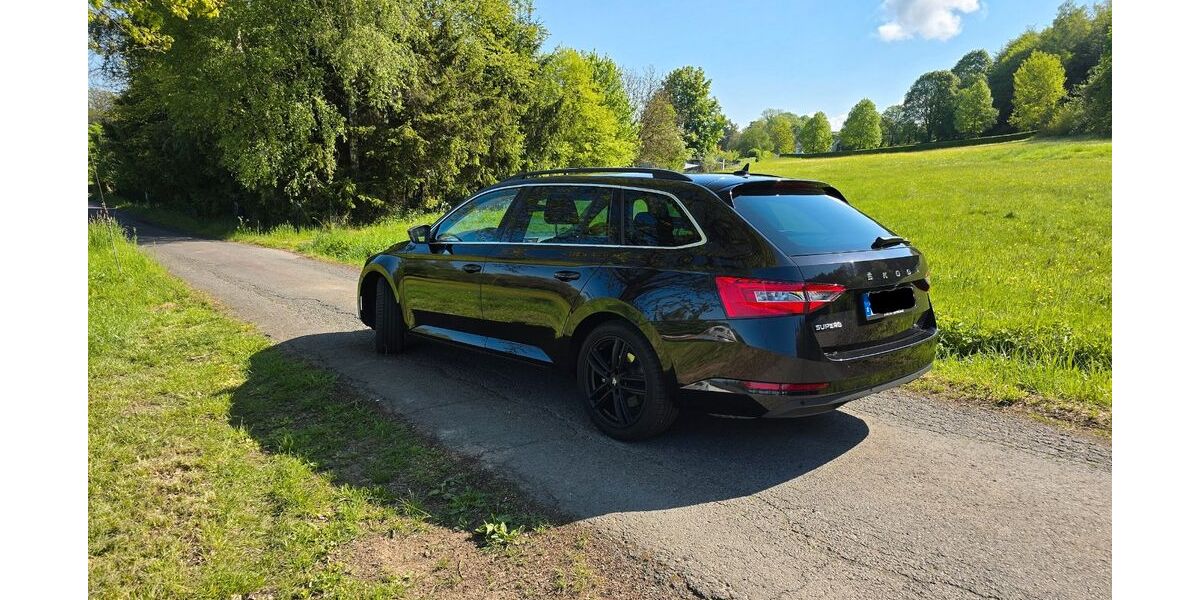 Skoda Superb 52.030 km 29.900 &euro; Dürrholz 56307