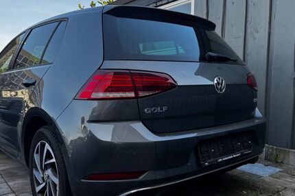 VW Golf 111.024 km 10.400 &euro; Bad Breisig 53498