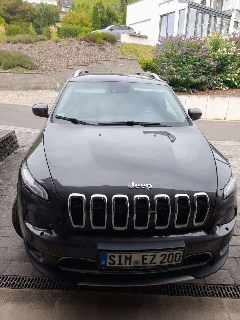 Jeep Cherokee 141.000 km 14.000 € Oberwesel 55430