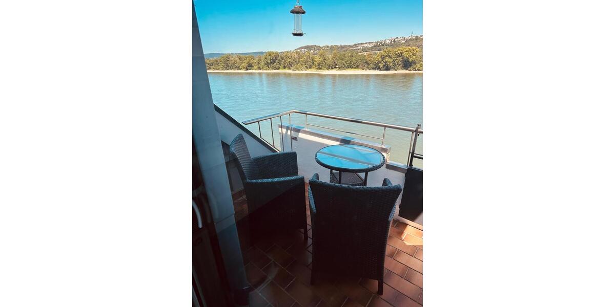 Traumblick 2-Zimmer-Wohnung mit Balkon und Einbauküche in Koblenz 2 zimmer