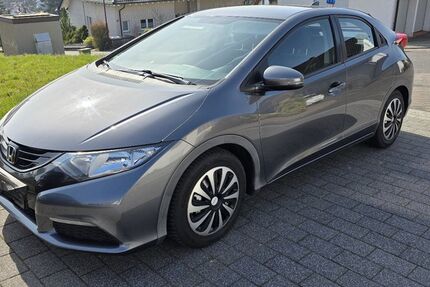 Honda Civic 180.000 km 6.099 &euro; Melsbach 56581