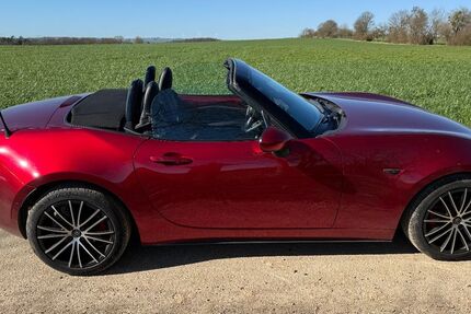 Mazda MX-5 22.800 km 20.700 &euro; Müden 56254