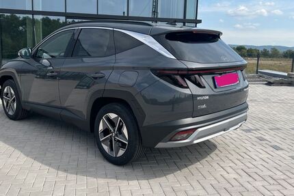 Hyundai TUCSON 19.000 km 32.980 € Weißenthurm 56575