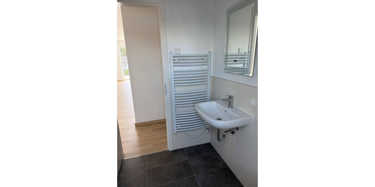 Etagenwohnung Dierdorf - 3 Zimmer, 77 m&sup2;, 1.200&euro; | Angebot:26056626