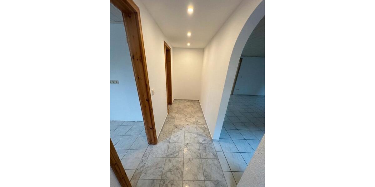 Etagenwohnung Nentershausen - 2 Zimmer, 70 m&sup2;, 850&euro; | Angebot:26416127
