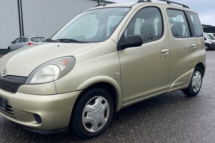 Toyota Yaris 133.000 km 3.790 &euro; Neuwied 56566