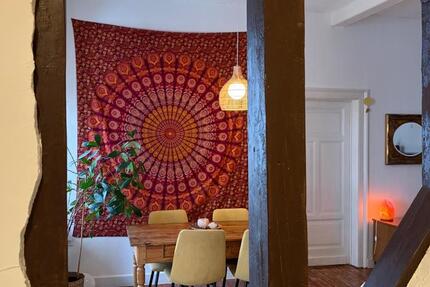 Großzügige 3 ZKB Altbauwohnung mit Balkon in zentraler Lage 3 zimmer