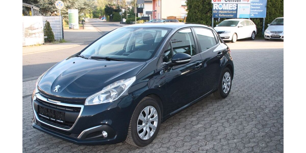 Peugeot 208 111.000 km 6.450 &euro; Andernach 56626