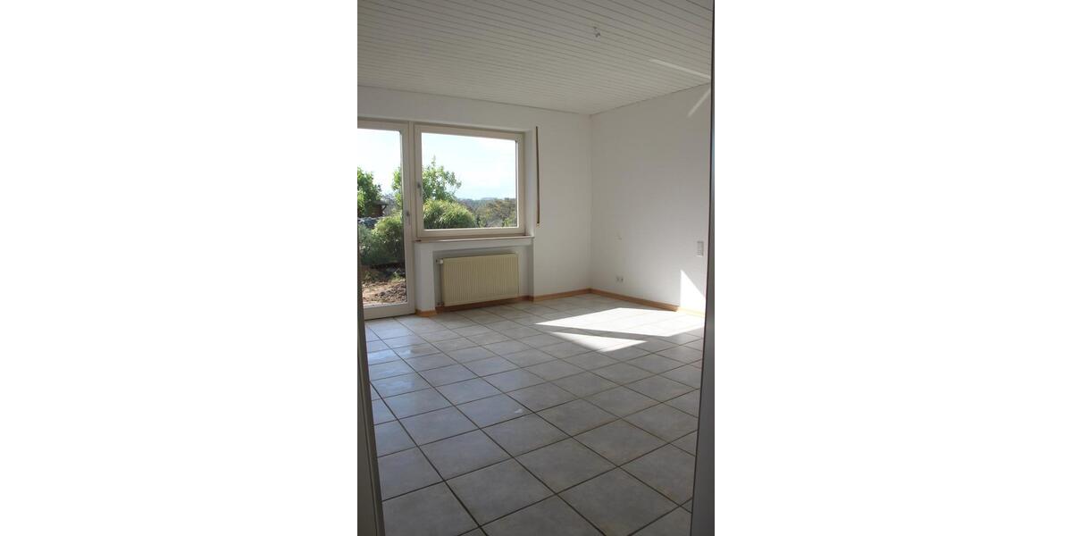 Etagenwohnung Koblenz Karthause - 4 Zimmer, 135 m&sup2;, 1.200&euro; | Angebot:25415518