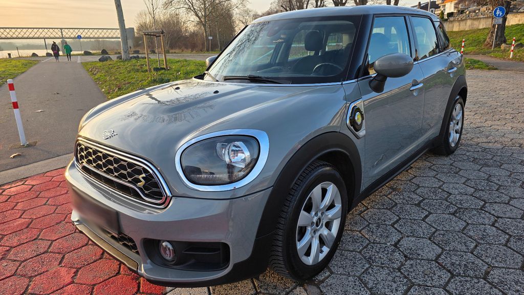 Mini Countryman SE (Cooper) 123.000 km 15.500 &euro; Bendorf 56170