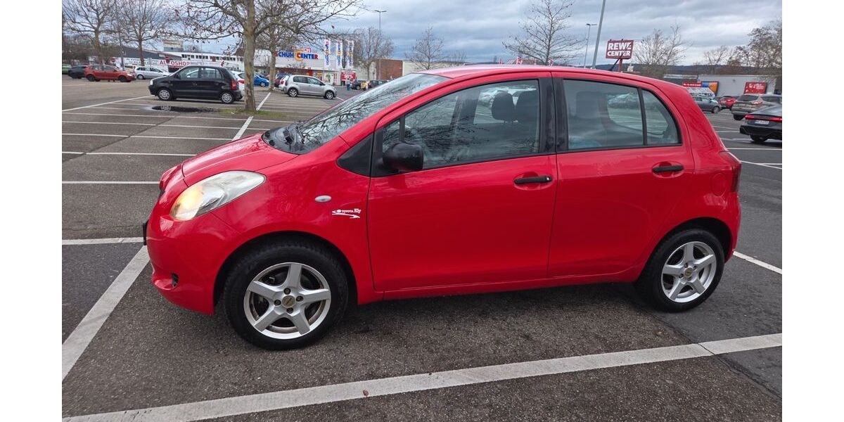 Toyota Yaris 105.100 km 3.000 &euro; Anhausen 56584