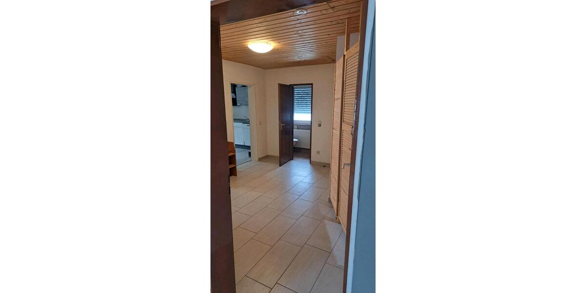 Etagenwohnung Urmitz - 3 Zimmer, 60 m&sup2;, 650&euro; | Angebot:26492662