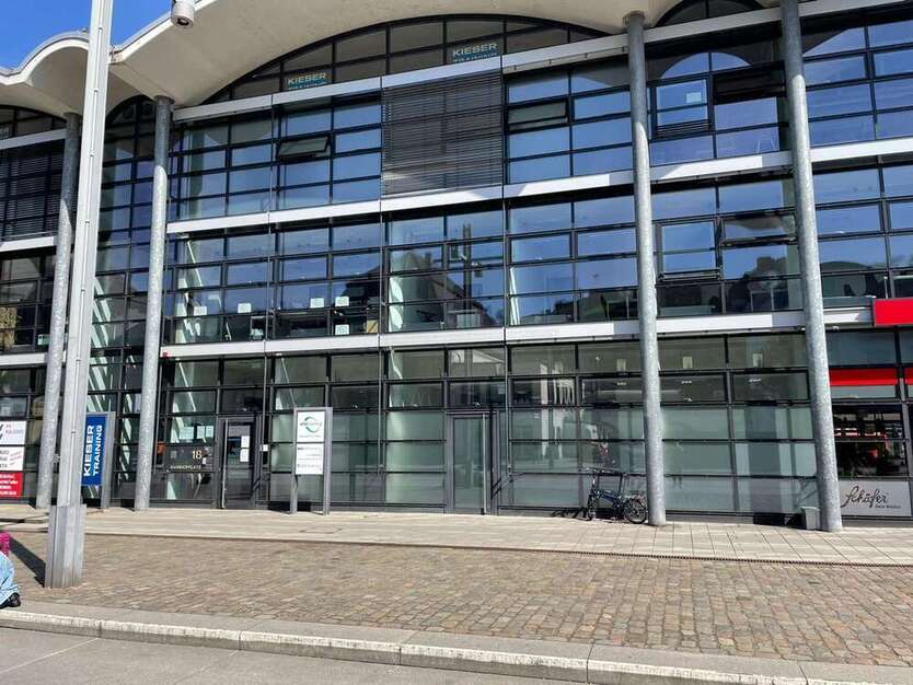Einzelhandel in Koblenz 1.261 € 97 m²